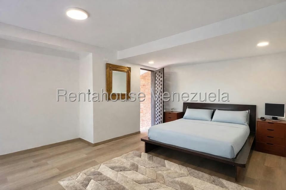 Casa (Multipes Niveles) en Venta en Oripoto, Distrito Metropolitano - 18