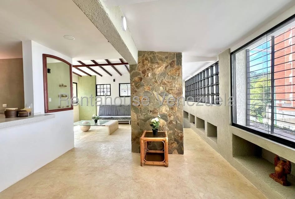 Casa (Multipes Niveles) en Venta en Oripoto, Distrito Metropolitano - 23