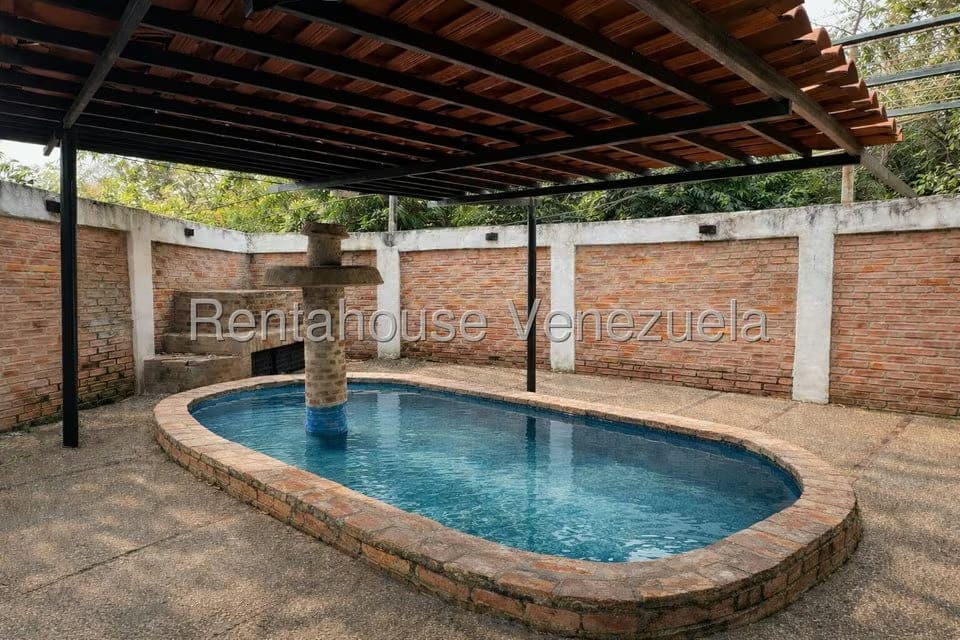 Casa (Multipes Niveles) en Venta en Oripoto, Distrito Metropolitano - 46