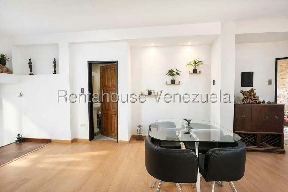 Casa (Multipes Niveles) en Venta en Oripoto, Distrito Metropolitano - 10