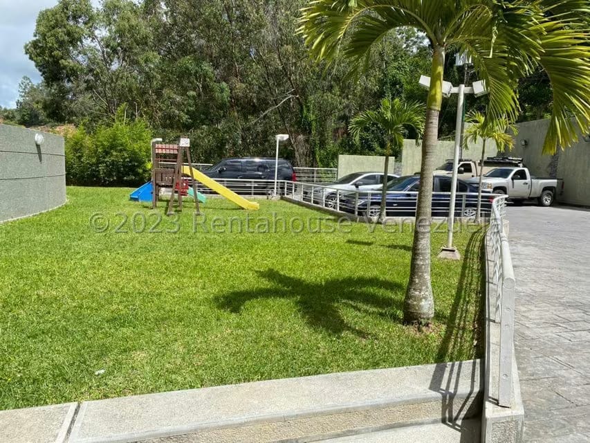 Apartamento (Planta Baja) en Venta en Lomas del Sol, Distrito Metropolitano - 28