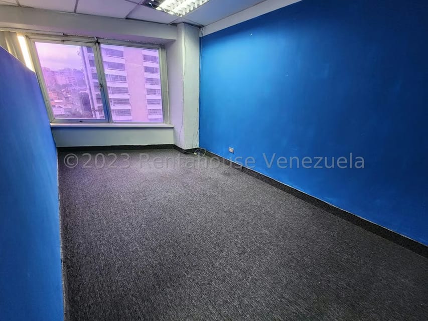 Comercial (Oficina) en Alquiler en El Marques, Distrito Metropolitano - 4