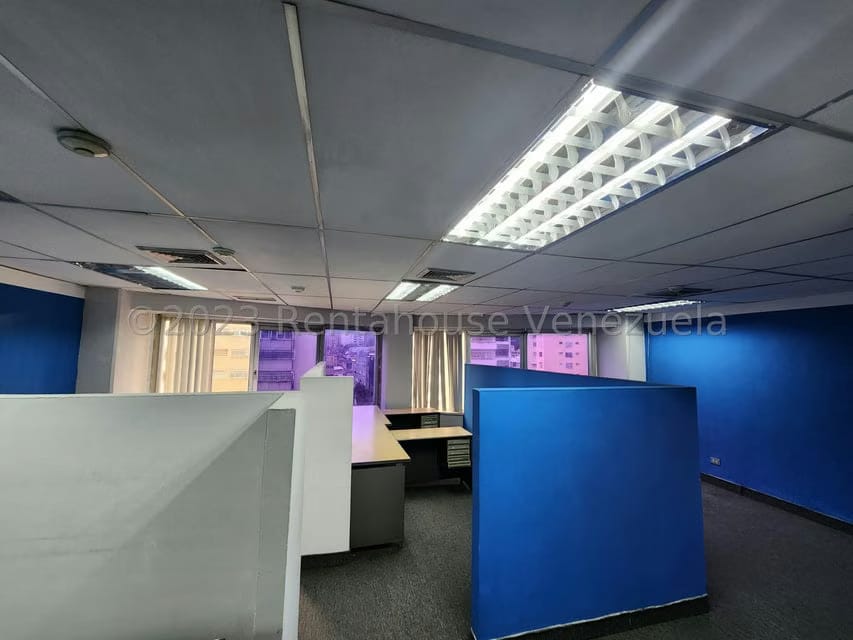 Comercial (Oficina) en Alquiler en El Marques, Distrito Metropolitano - 8