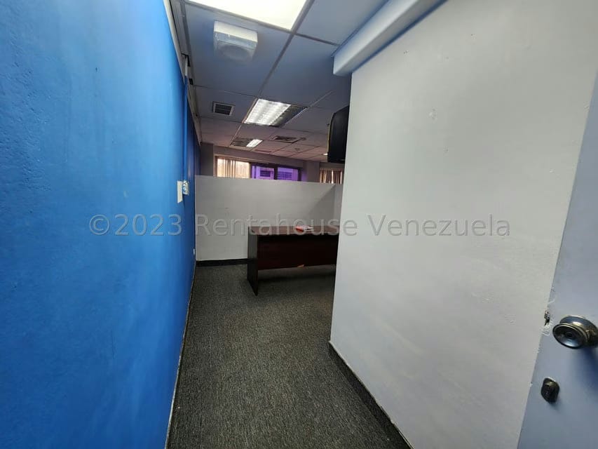 Comercial (Oficina) en Alquiler en El Marques, Distrito Metropolitano - 9
