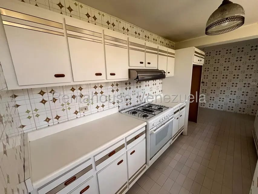 Apartamento (1 Nivel) en Venta en Los Naranjos del Cafetal, Distrito Metropolitano - 11