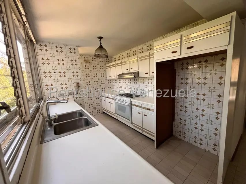 Apartamento (1 Nivel) en Venta en Los Naranjos del Cafetal, Distrito Metropolitano - 12