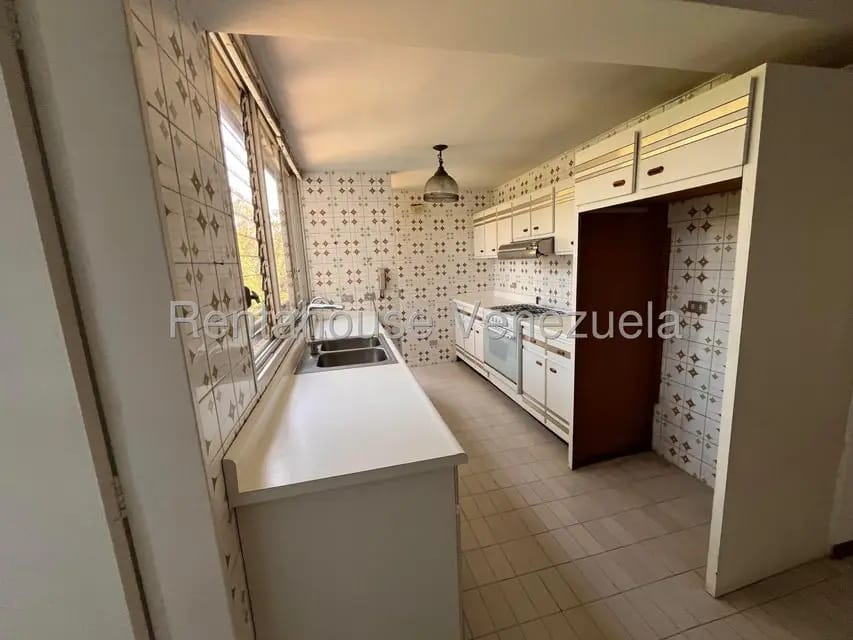Apartamento (1 Nivel) en Venta en Los Naranjos del Cafetal, Distrito Metropolitano - 13