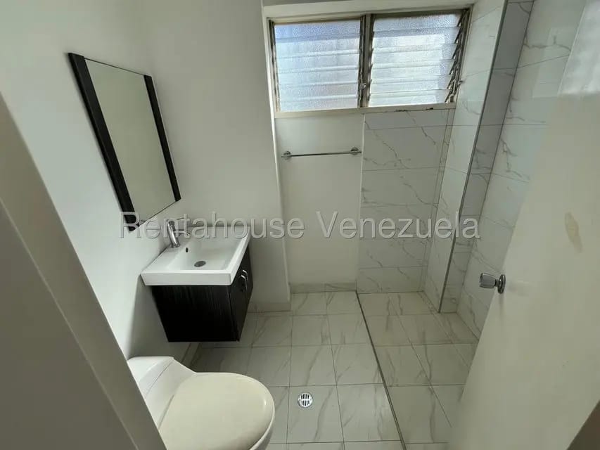 Apartamento (1 Nivel) en Venta en Los Naranjos del Cafetal, Distrito Metropolitano - 23