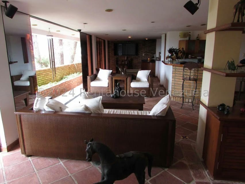Casa (Multipes Niveles) en Venta en Los Naranjos del Cafetal, Distrito Metropolitano - 11