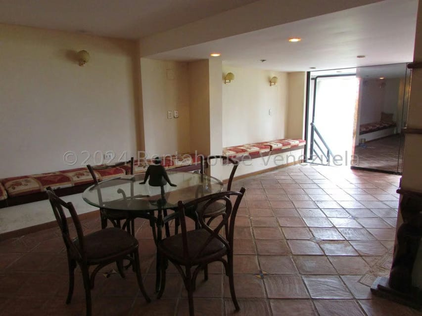 Casa (Multipes Niveles) en Venta en Los Naranjos del Cafetal, Distrito Metropolitano - 14