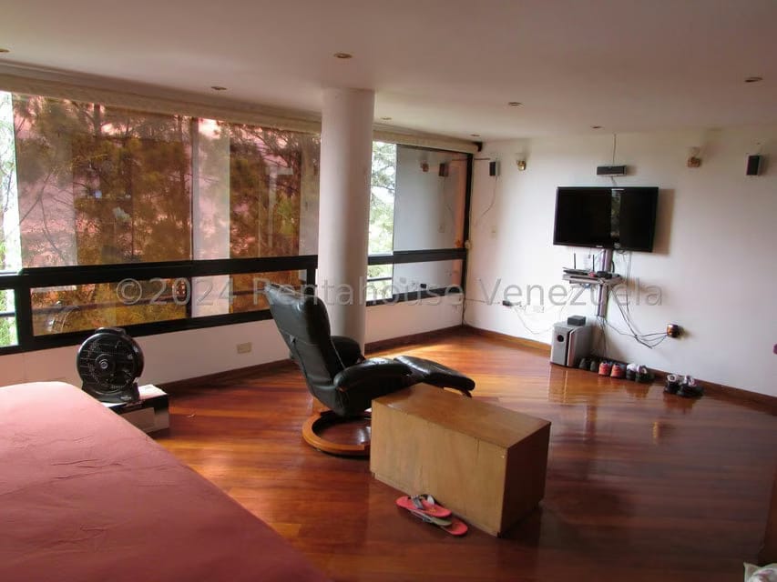 Casa (Multipes Niveles) en Venta en Los Naranjos del Cafetal, Distrito Metropolitano - 33