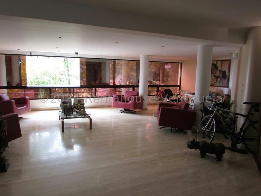 Casa (Multipes Niveles) en Venta en Los Naranjos del Cafetal, Distrito Metropolitano - 5