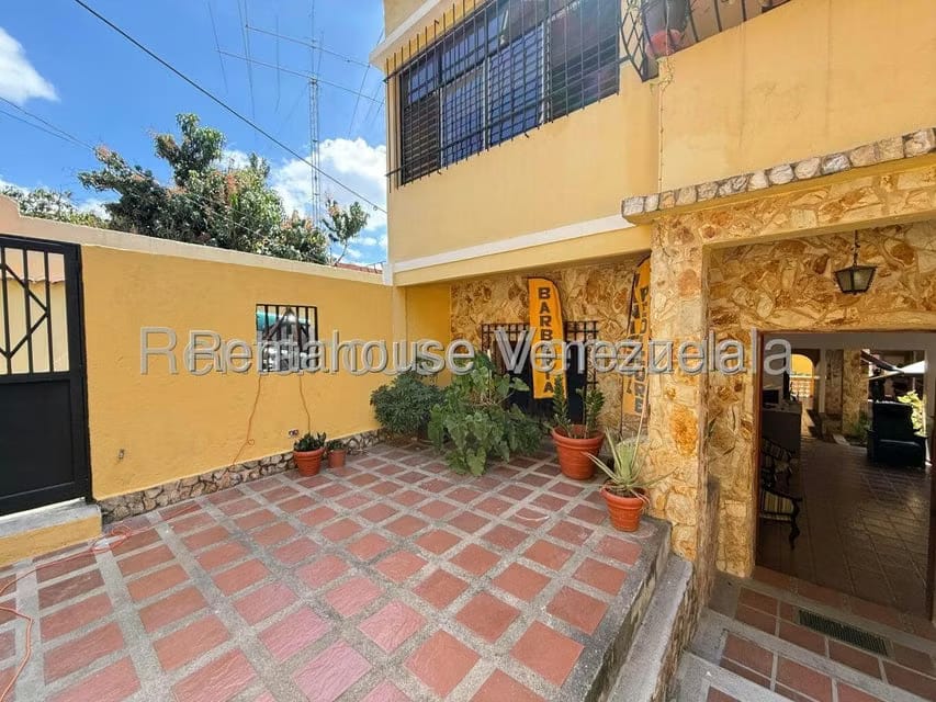 Comercial (Local Comercial) en Alquiler en Los Chorros, Distrito Metropolitano