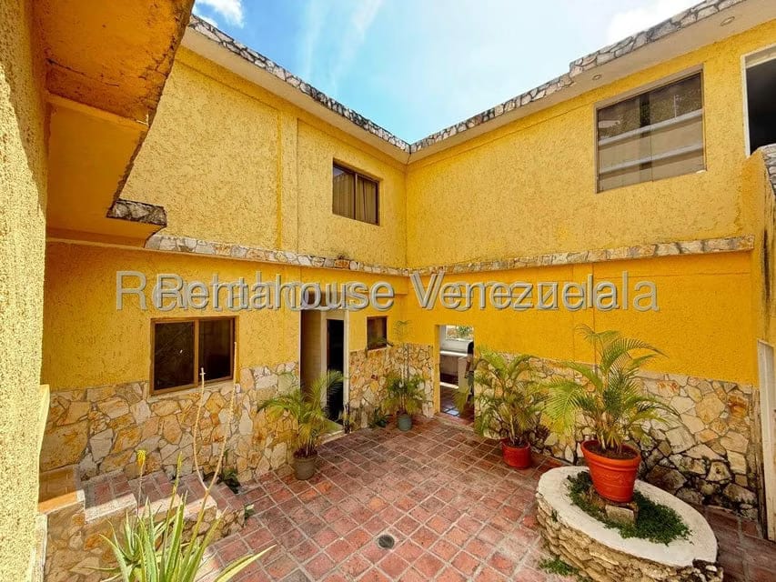 Comercial (Local Comercial) en Alquiler en Los Chorros, Distrito Metropolitano - 15