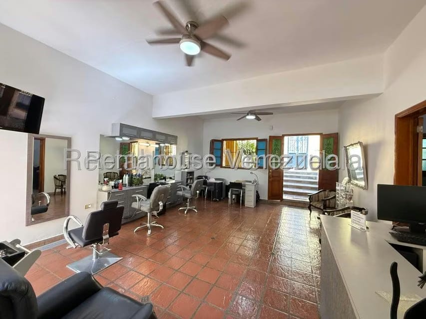 Comercial (Local Comercial) en Alquiler en Los Chorros, Distrito Metropolitano - 3