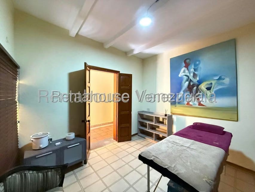 Comercial (Local Comercial) en Alquiler en Los Chorros, Distrito Metropolitano - 21