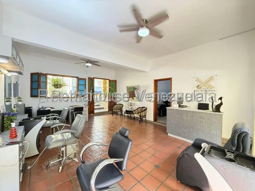 Comercial (Local Comercial) en Alquiler en Los Chorros, Distrito Metropolitano - 6