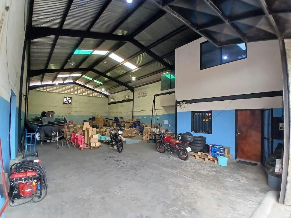 Galpones en Venta - Zona Industrial Los Pinos - Ciudad Guayana - Estado Bolívar