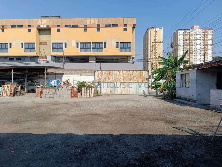 Terreno (Comercial) en Venta en Parroquia Catedral, Lara - 14