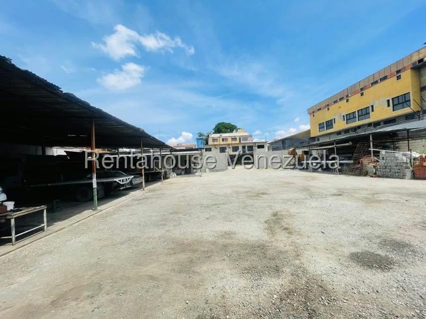 Terreno (Comercial) en Venta en Parroquia Catedral, Lara - 5