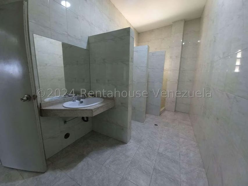 Comercial (Galpon - Deposito) en Alquiler en Mariche, Distrito Metropolitano - 12