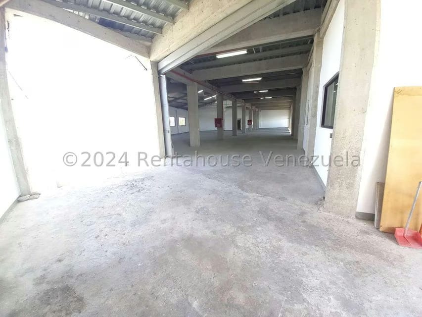 Comercial (Galpon - Deposito) en Alquiler en Mariche, Distrito Metropolitano - 3