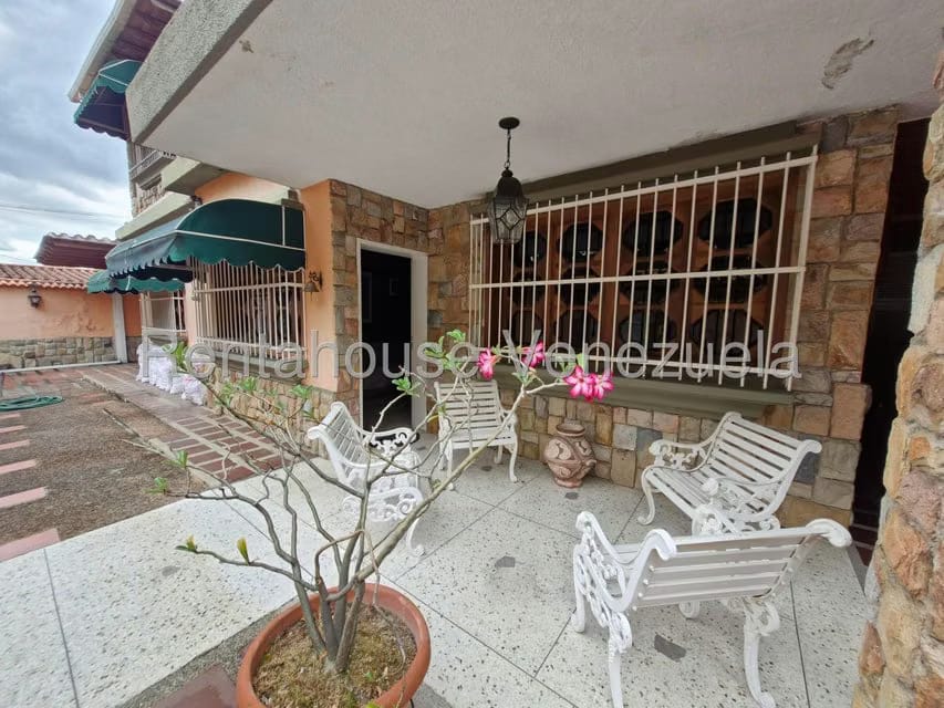 Casa (Duplex) en Venta en El Limon, Aragua - 4