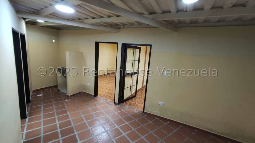 Comercial (Consultorio Medico) en Alquiler en Valle Hondo, Lara - 9