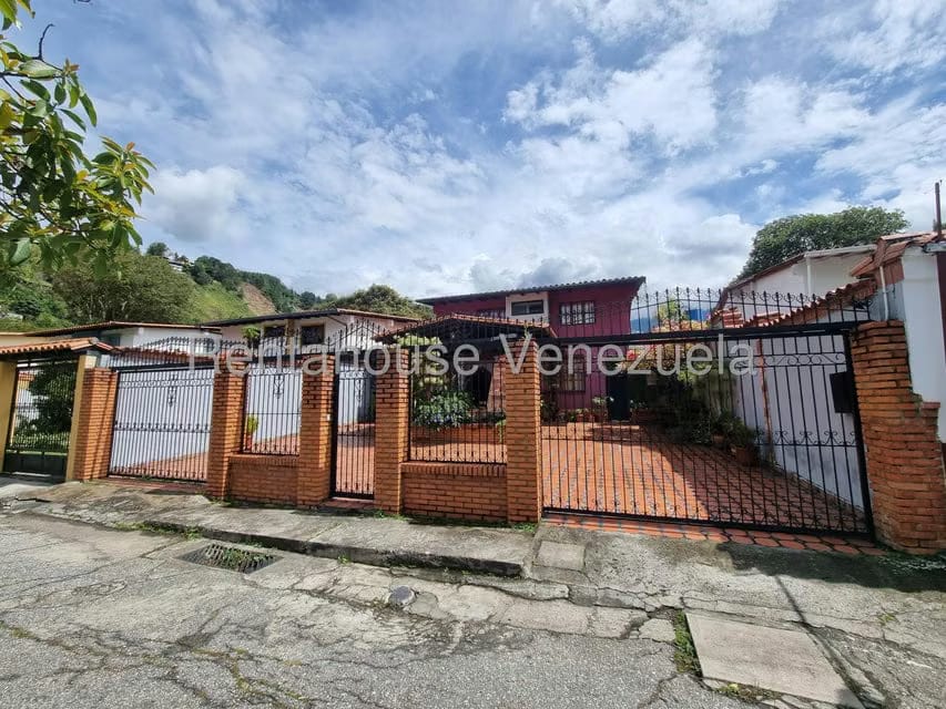 Casa (Multipes Niveles) en Venta en La Pedregosa, Merida - 2
