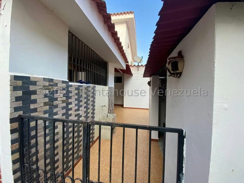 Casa (Duplex) en Venta en Santa Elena, Lara - 54