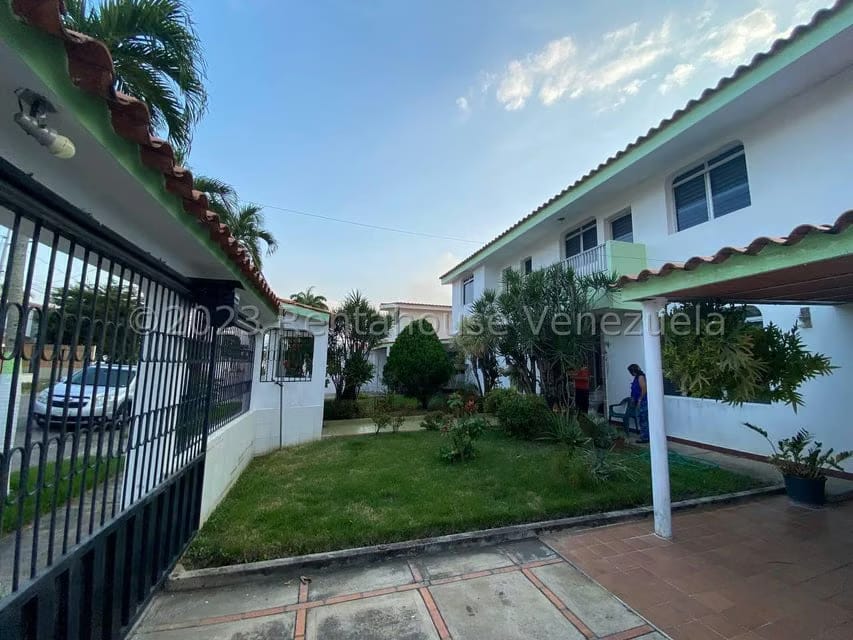Casa (Duplex) en Venta en Santa Elena, Lara - 9
