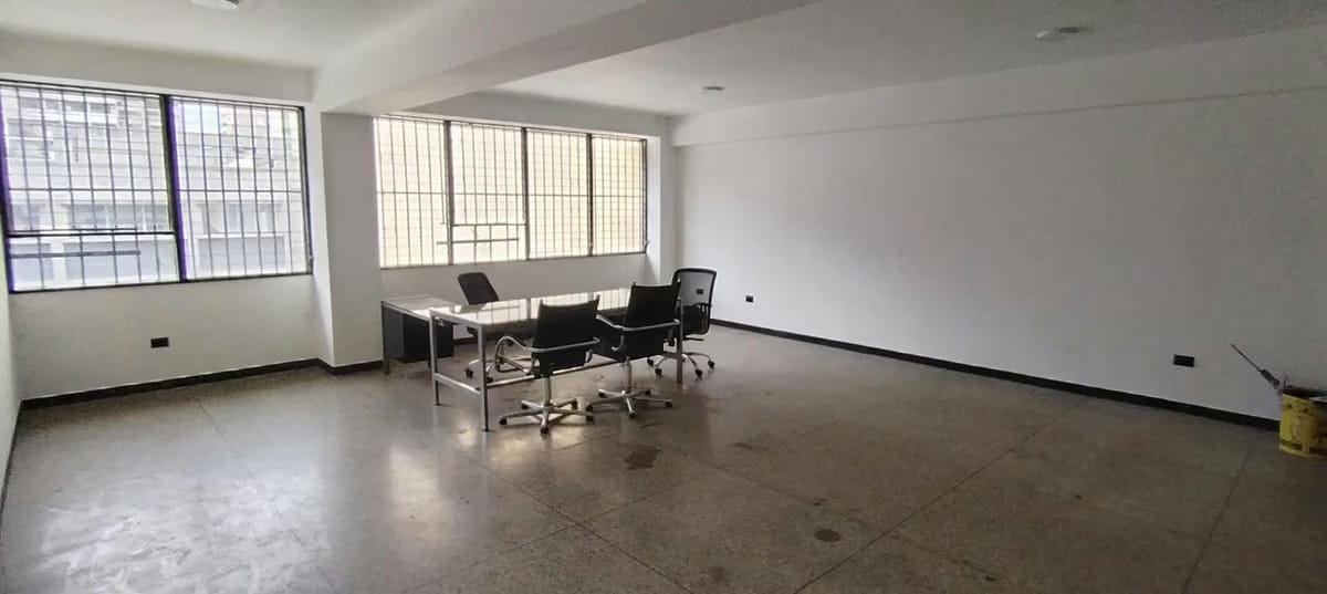 Oficina en Venta - La Candelaria - Caracas - Distrito Capital - 4