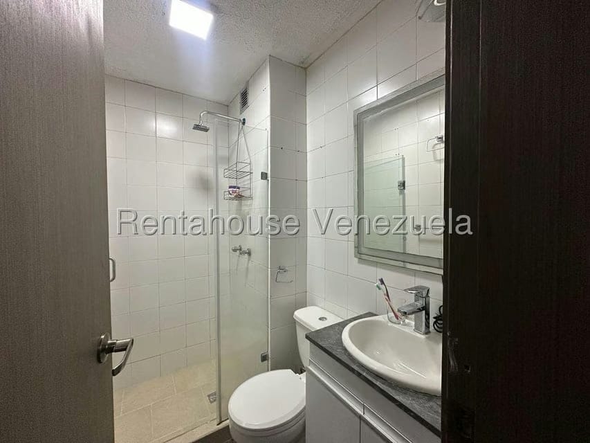 Apartamento (1 Nivel) en Alquiler en El Encantado, Distrito Metropolitano - 19
