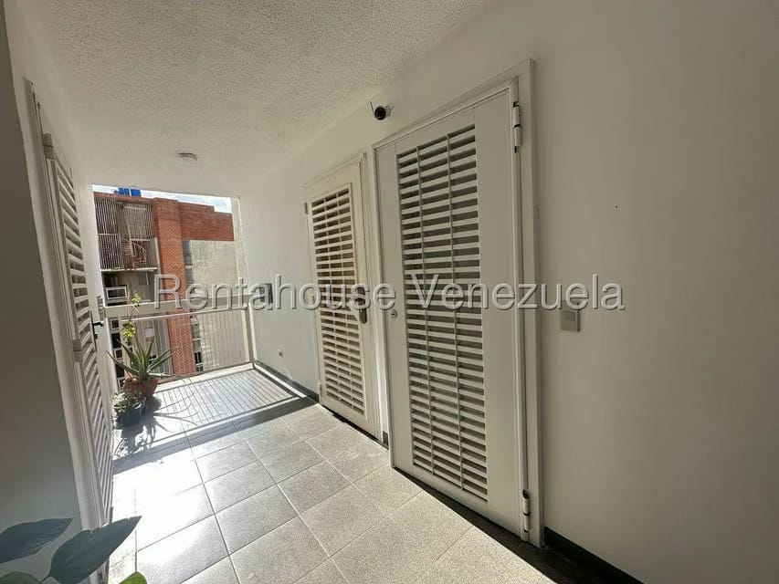 Apartamento (1 Nivel) en Alquiler en El Encantado, Distrito Metropolitano - 3