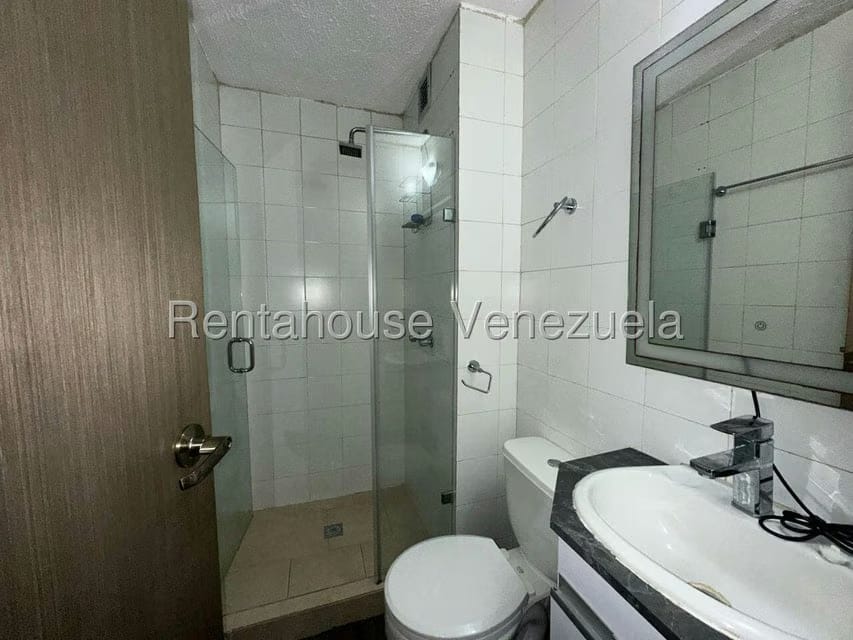 Apartamento (1 Nivel) en Alquiler en El Encantado, Distrito Metropolitano - 24