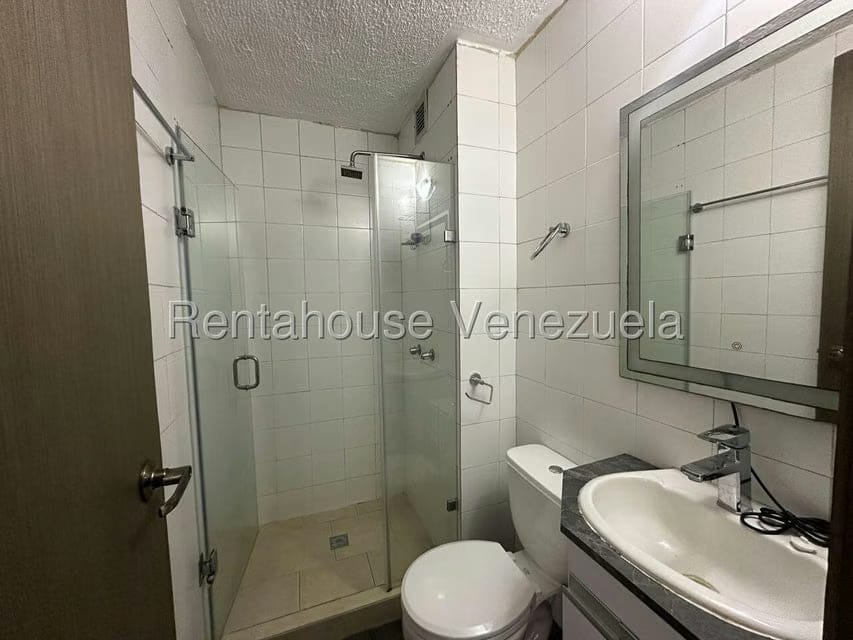Apartamento (1 Nivel) en Alquiler en El Encantado, Distrito Metropolitano - 29
