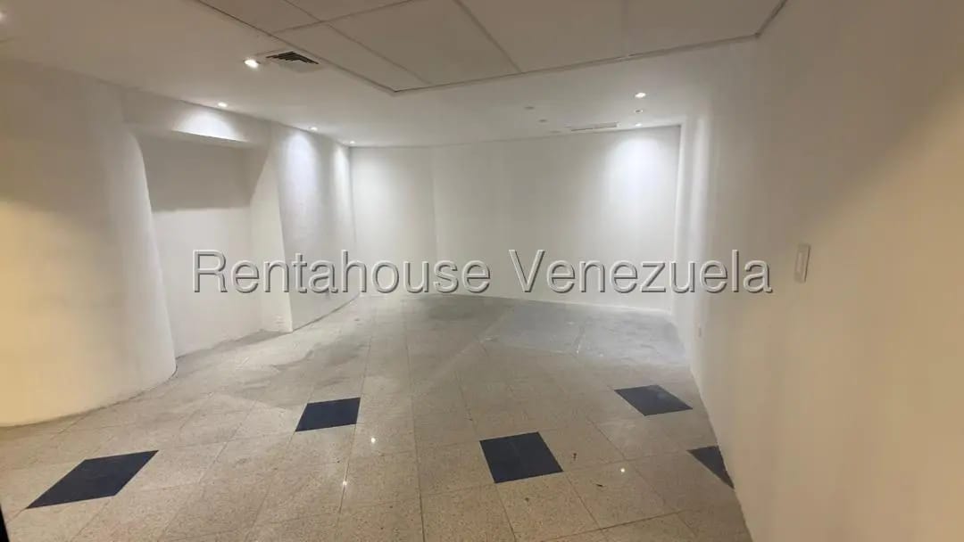 Comercial (Local Comercial) en Alquiler en La Viña, Carabobo - 2