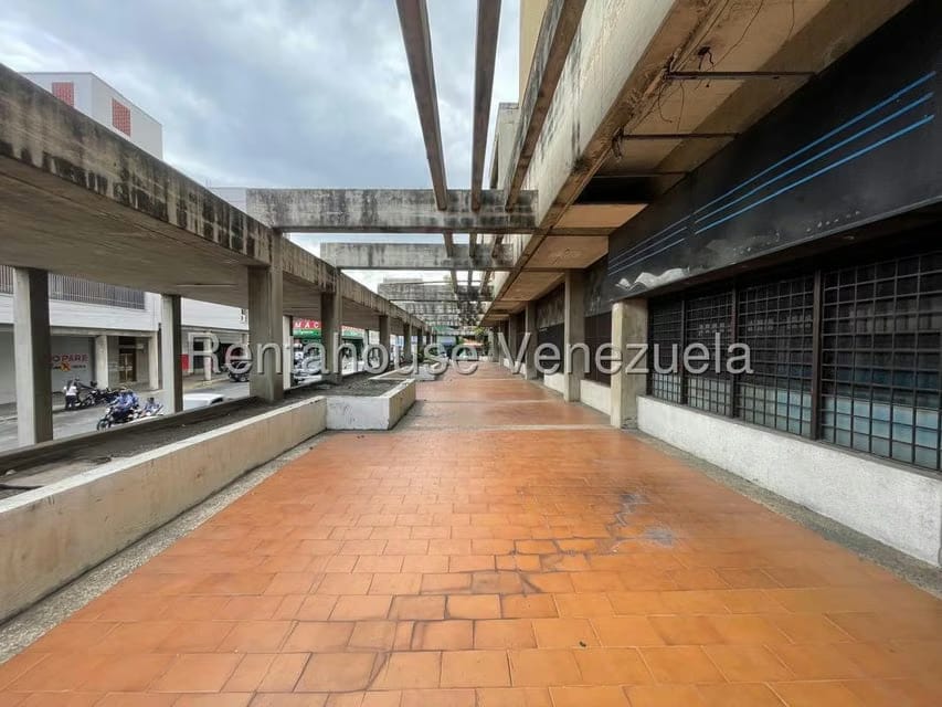 Comercial (Local Comercial) en Alquiler en Centro, Lara - 13