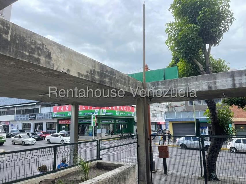 Comercial (Local Comercial) en Alquiler en Centro, Lara - 18