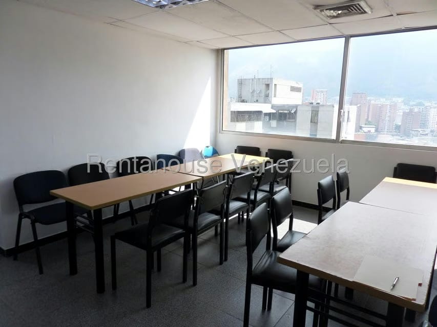 Comercial (Oficina) en Alquiler en Los Cortijos de Lourdes, Distrito Metropolitano - 7