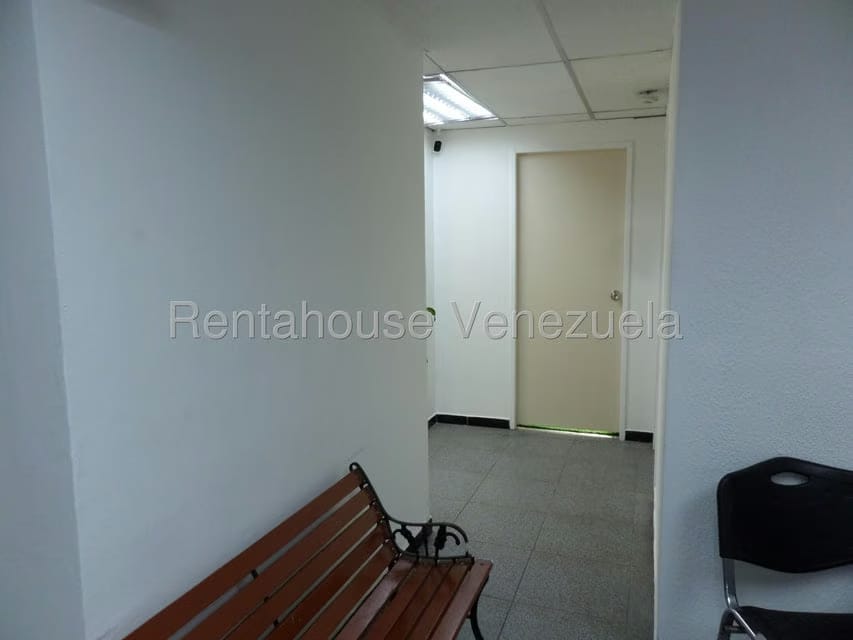 Comercial (Oficina) en Alquiler en Los Cortijos de Lourdes, Distrito Metropolitano - 9