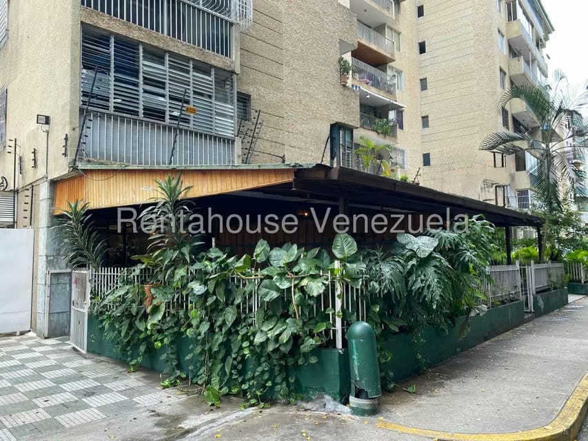 Comercial (Local Comercial) en Alquiler en Los Palos Grandes, Distrito Metropolitano