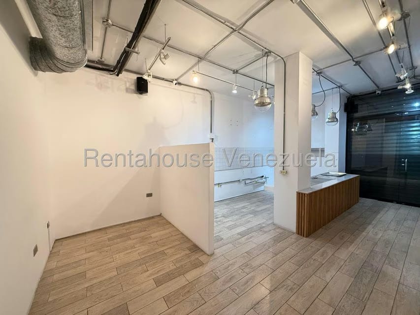 Comercial (Local Comercial) en Alquiler en Los Palos Grandes, Distrito Metropolitano - 9