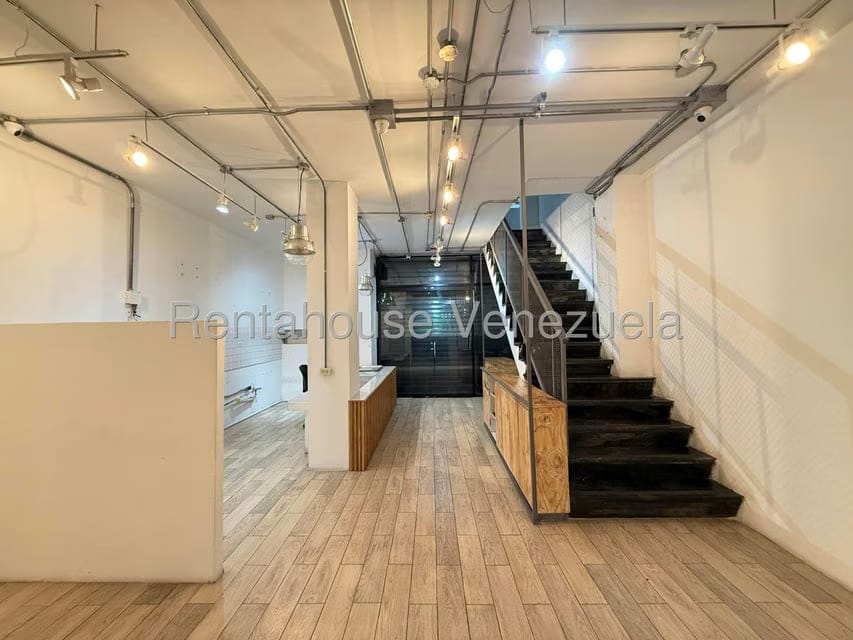 Comercial (Local Comercial) en Alquiler en Los Palos Grandes, Distrito Metropolitano - 10