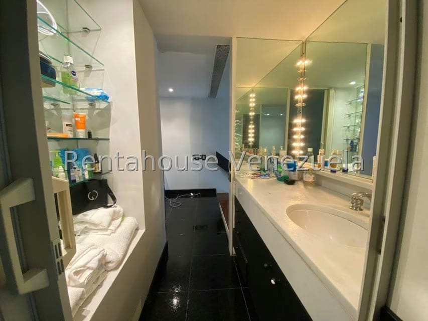 Apartamento (Duplex) en Alquiler en Chulavista, Distrito Metropolitano - 34
