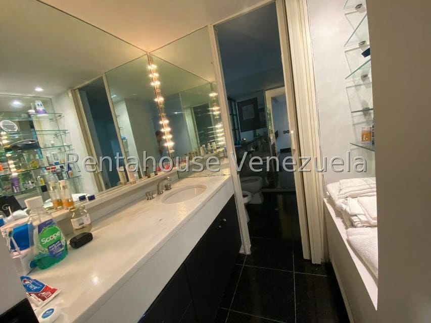 Apartamento (Duplex) en Alquiler en Chulavista, Distrito Metropolitano - 35