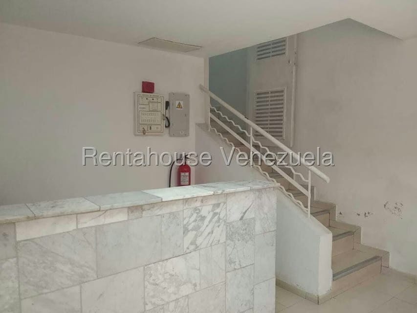 Casa (Duplex) en Venta en San Bernardino, Distrito Metropolitano - 3