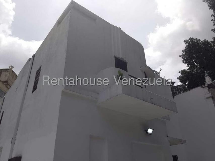 Casa (Duplex) en Venta en San Bernardino, Distrito Metropolitano - 30