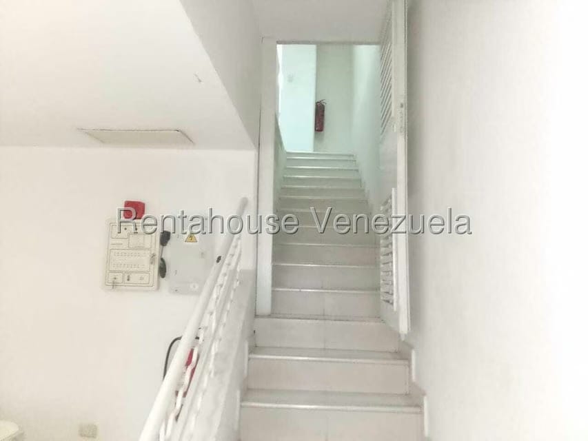 Casa (Duplex) en Venta en San Bernardino, Distrito Metropolitano - 6
