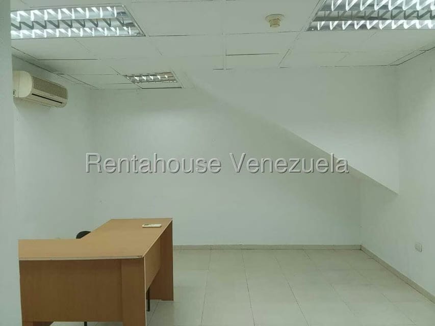 Casa (Duplex) en Venta en San Bernardino, Distrito Metropolitano - 10